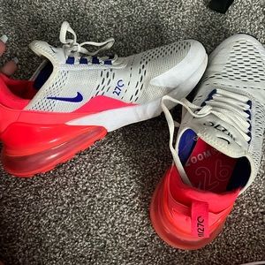 Nike 270s pink + blue